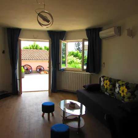 Apartment Mimi Lovran